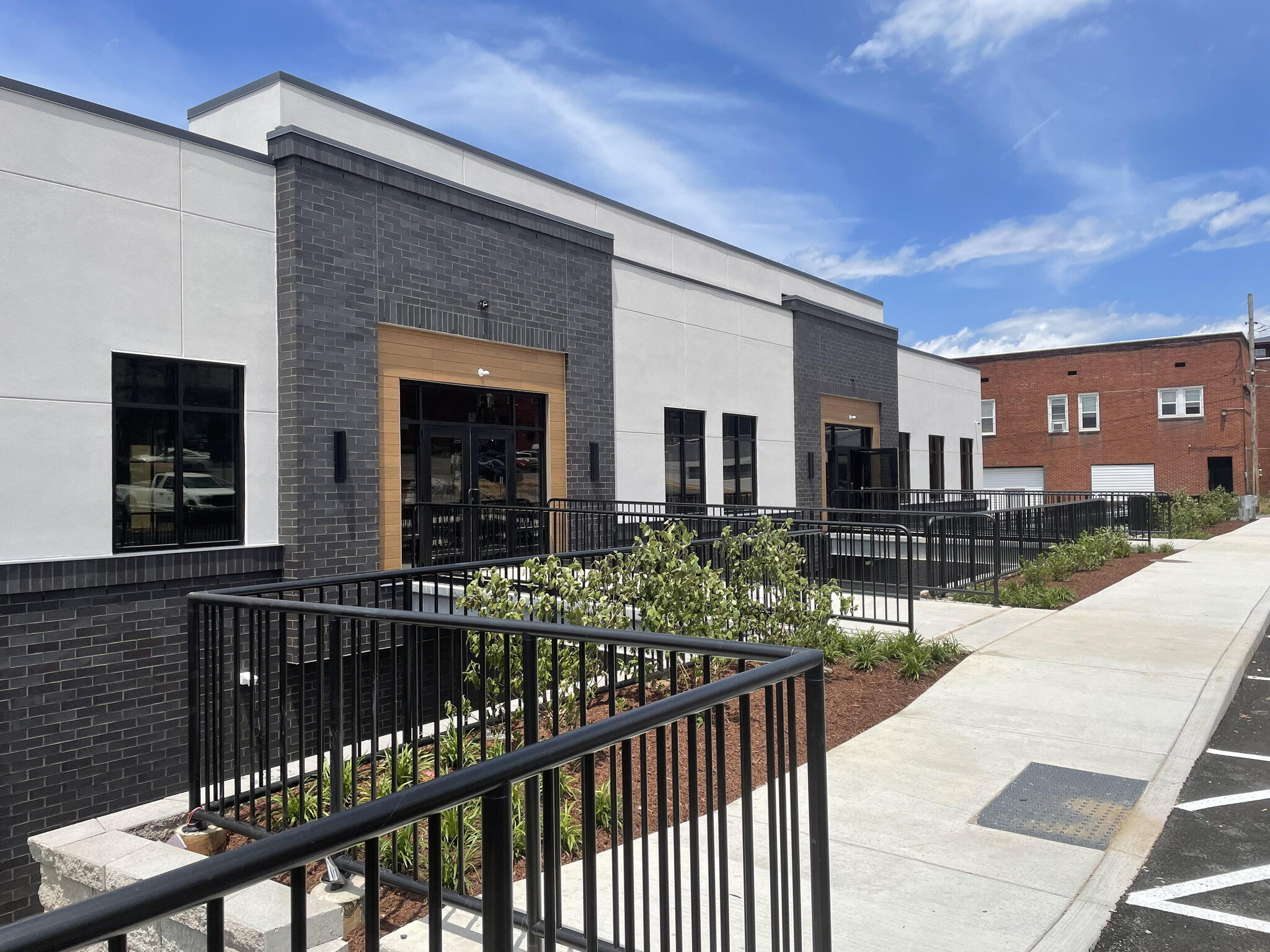 1050 University Ave, Morgantown, WV for lease Building Photo- Image 1 of 5