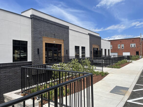 1050 University Ave, Morgantown, WV for lease Building Photo- Image 1 of 5