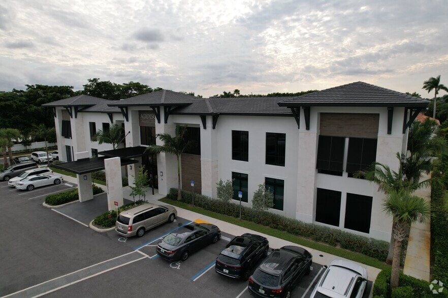 16215 S Jog Rd, Delray Beach, FL for sale - Primary Photo - Image 1 of 1