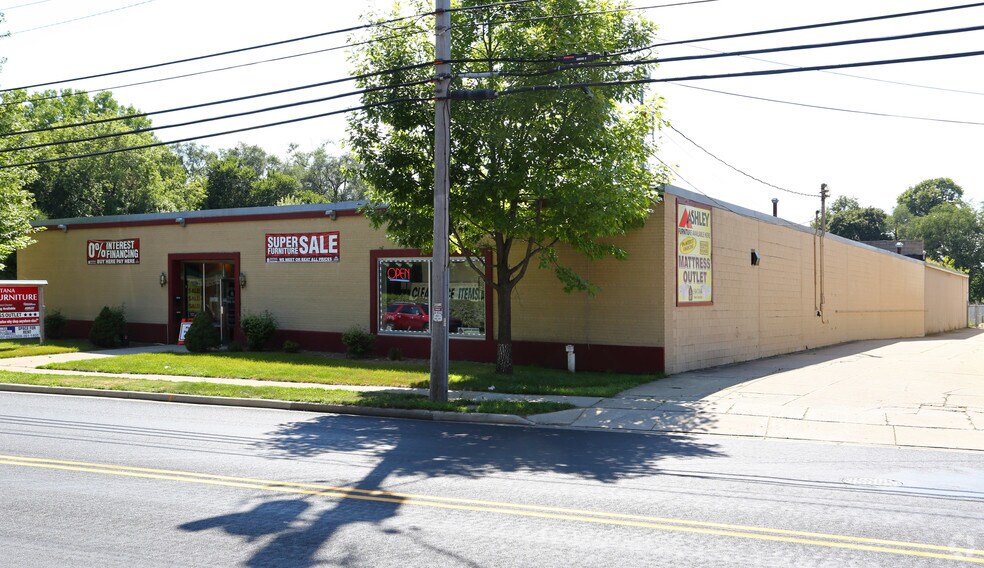 1462 Sixth St, Beloit, WI for sale - Primary Photo - Image 1 of 1