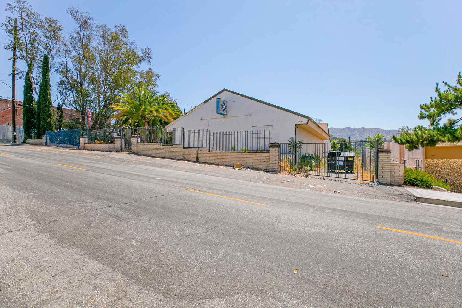 7216 Valmont St, Tujunga, CA 91042 Specialty for Sale