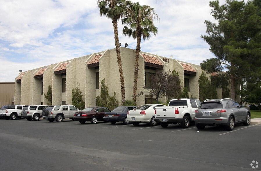 4625-A Wynn Rd, Las Vegas, NV for lease - Building Photo - Image 2 of 7