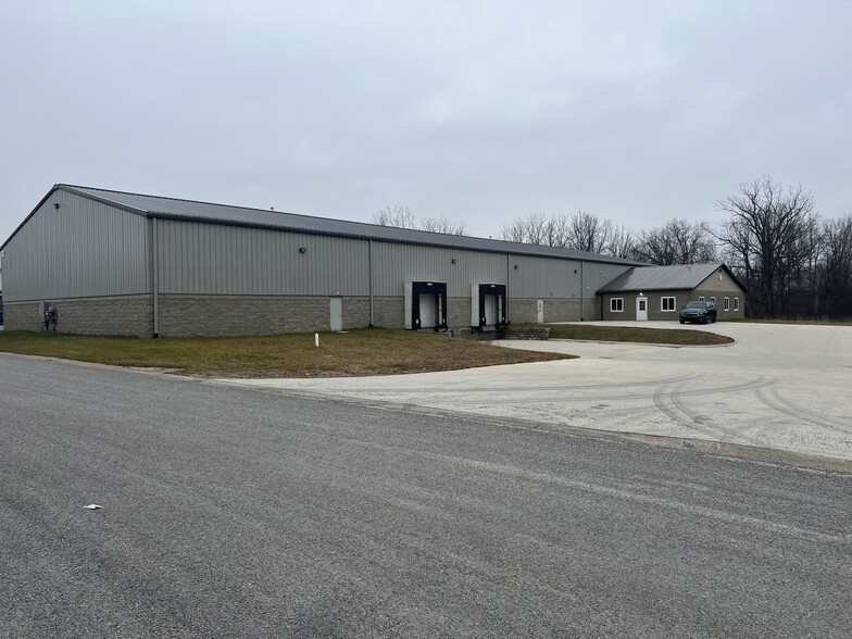 11220-11230 Lemen Rd, Whitmore Lake MI - Warehouse