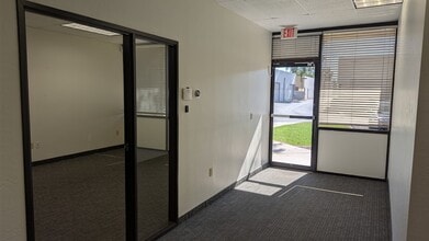 637 S 48th St, Tempe, AZ for lease Interior Photo- Image 2 of 9