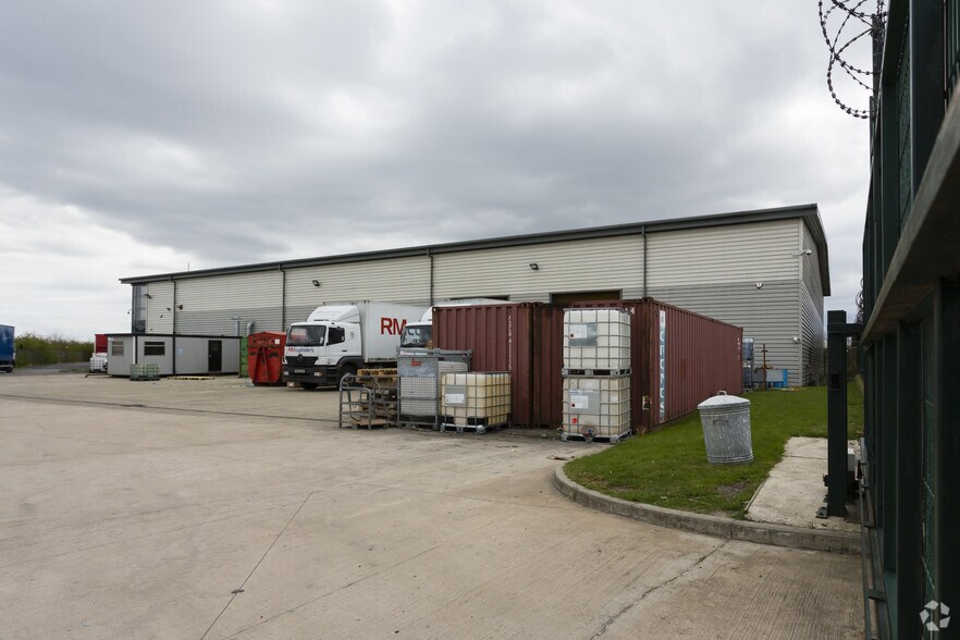 Gilcar Way, Castleford, WF10 5QH