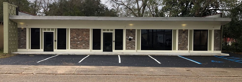 2754 Mauvilla Dr, Mobile, AL for lease - Building Photo - Image 1 of 5