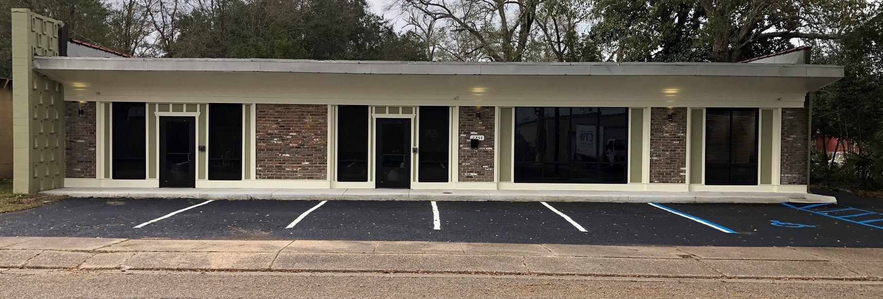 2754 Mauvilla Dr, Mobile, AL for lease Building Photo- Image 1 of 6