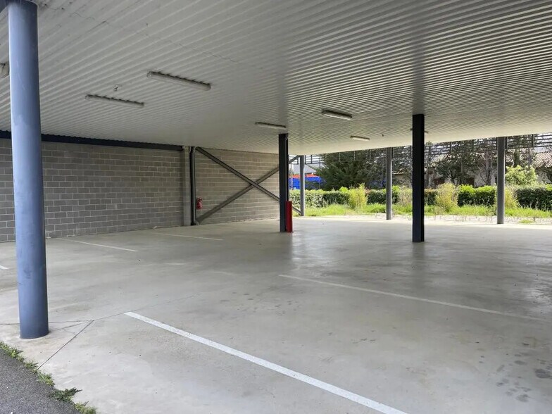 Office in Mauguio for sale - Building Photo - Image 3 of 9