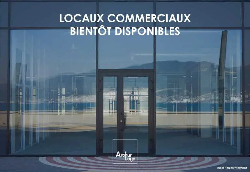 Retail in Saint-Maximin for lease - Building Photo - Image 1 of 2