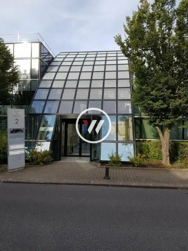 Office in Roissy-en-France for sale Building Photo- Image 1 of 2