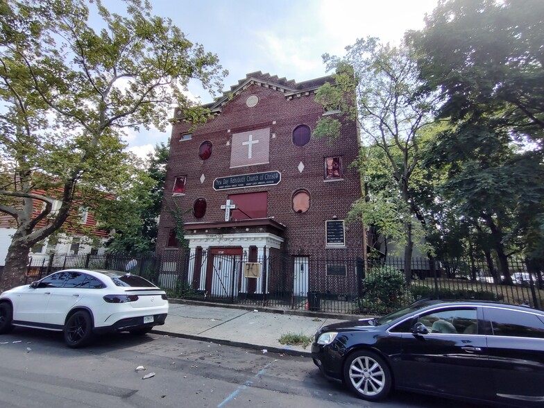 126 Rutgers Ave, Jersey City, NJ for sale - Building Photo - Image 3 of 29