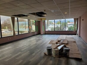 2700 E Foothill Blvd, Pasadena, CA for lease Interior Photo- Image 1 of 2
