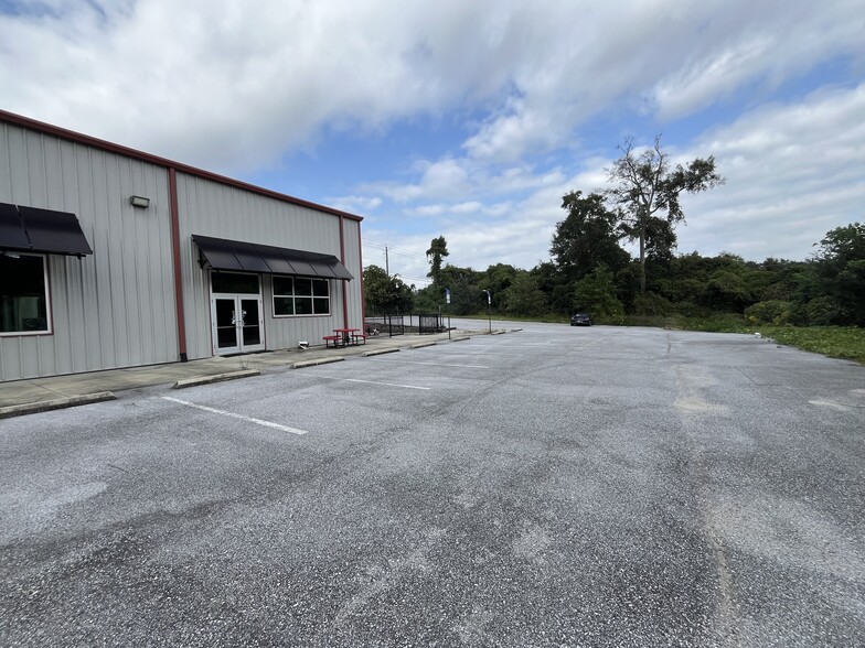 9838 N Davis Hwy, Pensacola, FL for sale - Building Photo - Image 2 of 10