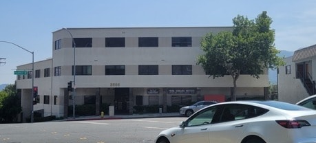 2600 Foothill Blvd, La Crescenta, CA for lease - Building Photo - Image 2 of 13
