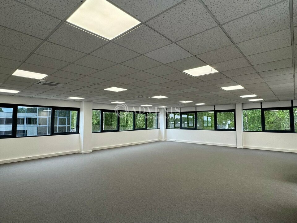 4 Rue René Razel, Saclay for lease Interior Photo- Image 1 of 13