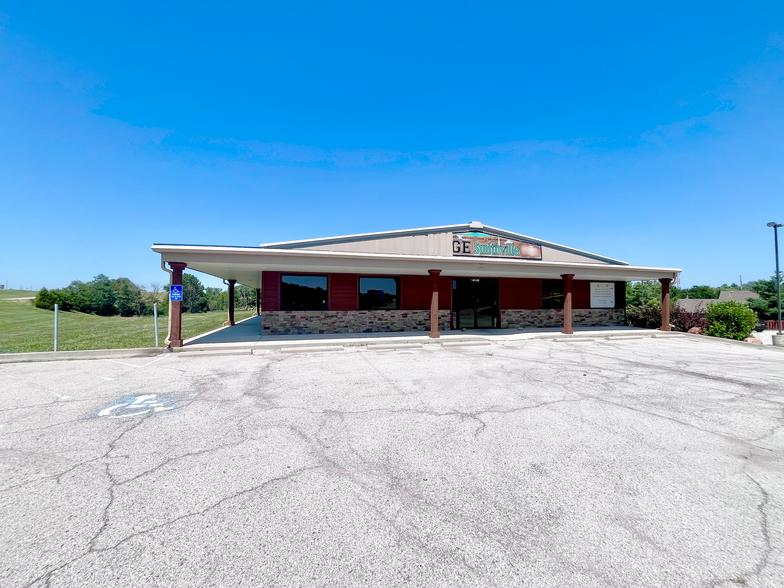 14149 Earthworks Dr, Smithville, MO for lease - Primary Photo - Image 1 of 4