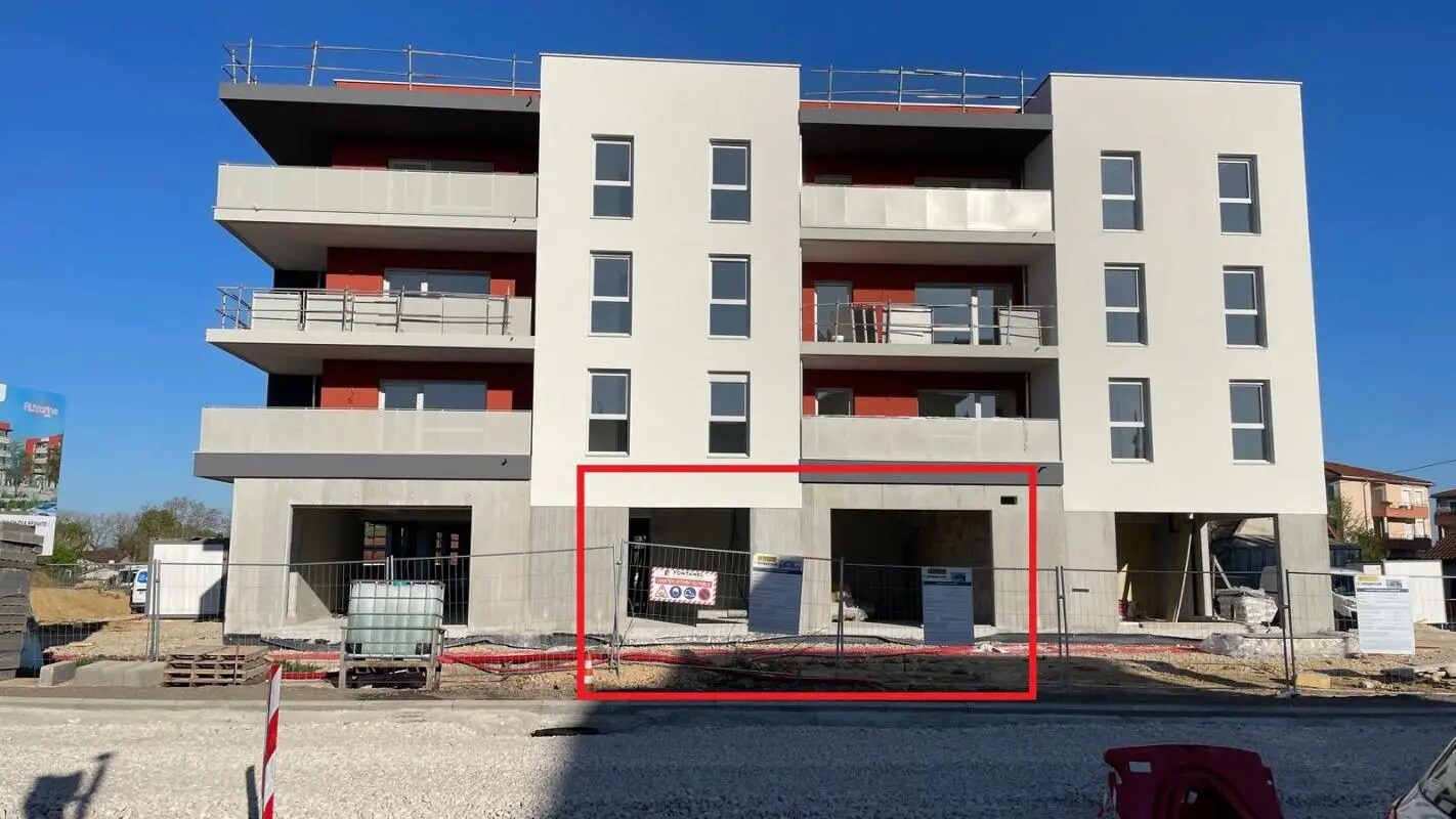 Flex in Péronnas for sale Building Photo- Image 1 of 6