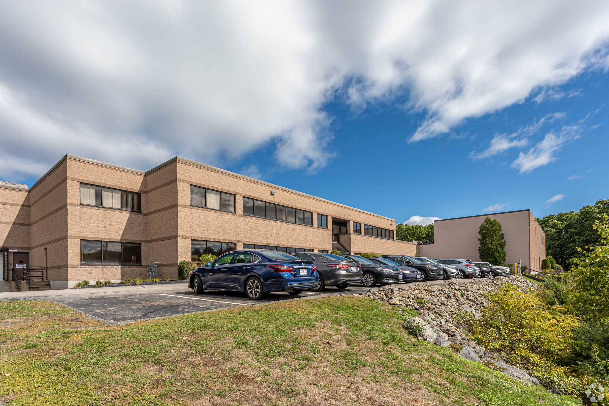 165-181 Cedar Hill St, Marlborough, MA for lease Primary Photo- Image 1 of 9