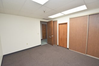 153-191 High St SE, Salem, OR for lease Interior Photo- Image 2 of 4