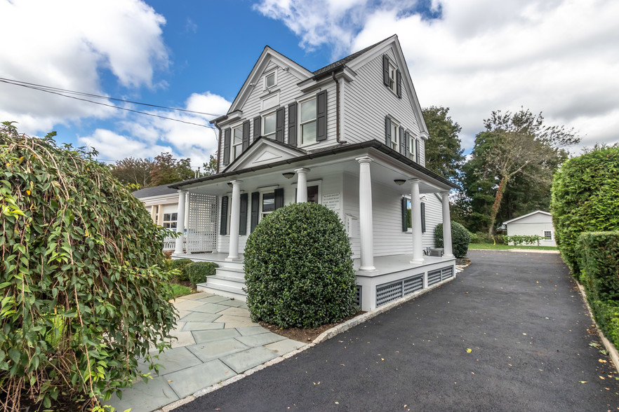 1921 Boston Post Rd, Darien, CT for sale - Building Photo - Image 1 of 1