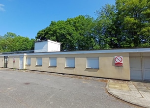 Cow Ln, Canterbury for lease Interior Photo- Image 2 of 5