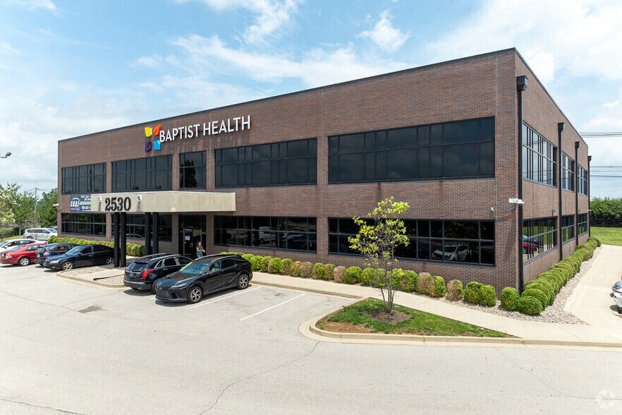 2530 Sir Barton Way, Lexington, KY for sale - Primary Photo - Image 1 of 1