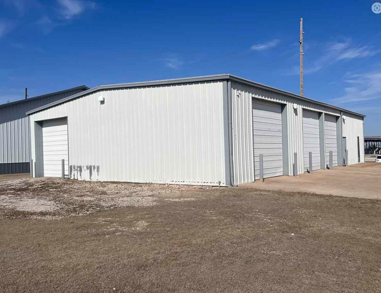 507 S 25th St, Blackwell, OK for sale - Building Photo - Image 2 of 4