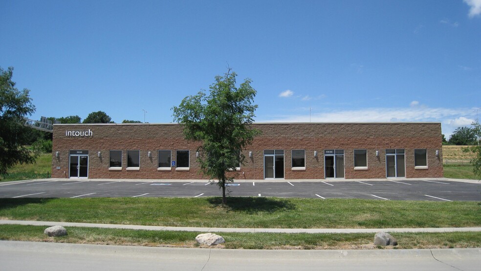 5930 S 118th Cir, Omaha, NE for sale - Building Photo - Image 1 of 1