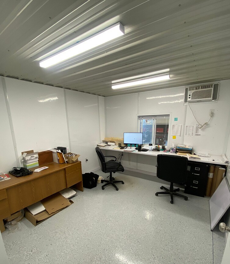 353 S Oak St, Carson, IA 51525