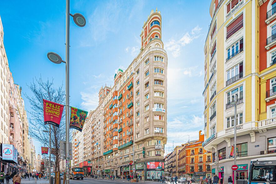 Calle Gran Vía, 59, Madrid, Madrid for lease - Building Photo - Image 2 of 2