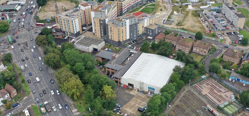 Lower Park Rd, London for sale - Primary Photo - Image 1 of 1