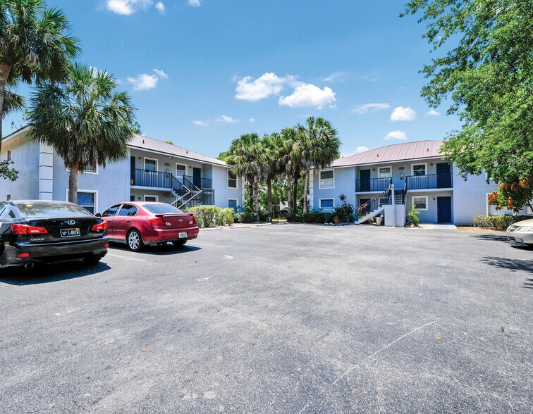 5194 16th Pl SW, Naples, FL for sale - Building Photo - Image 1 of 1