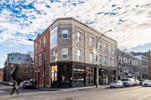1800-1812 Rue Notre-Dame O, Montréal QC - Bar