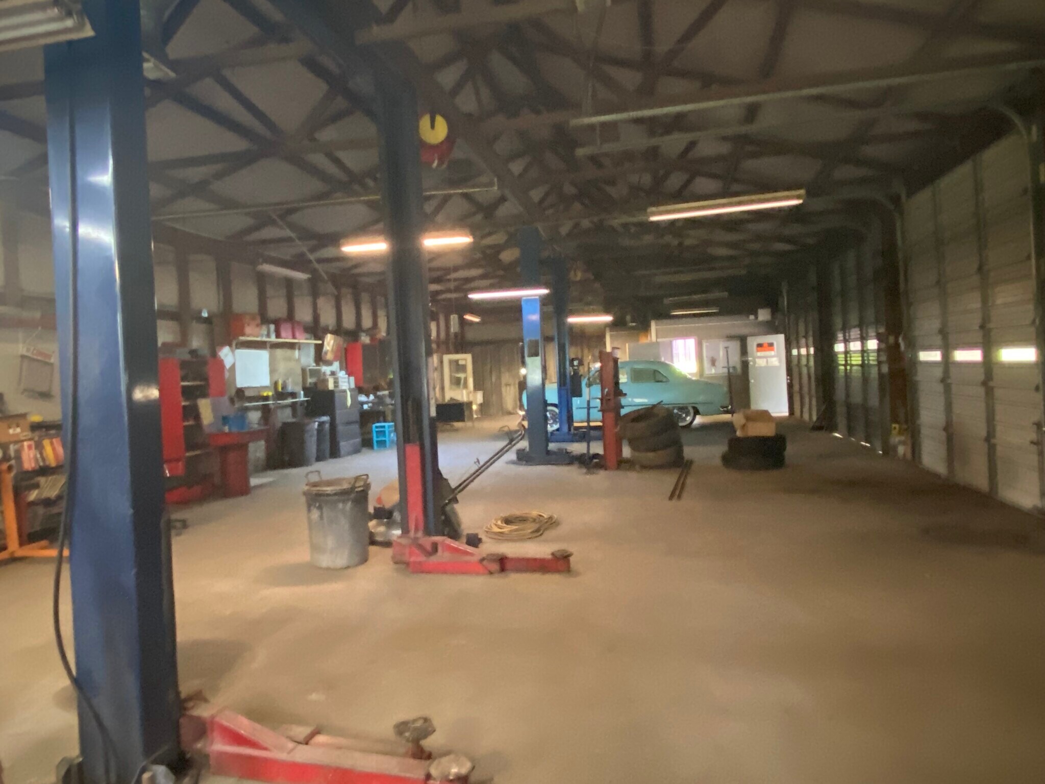 805 W Frank St, Grand Saline, TX for sale Interior Photo- Image 1 of 1