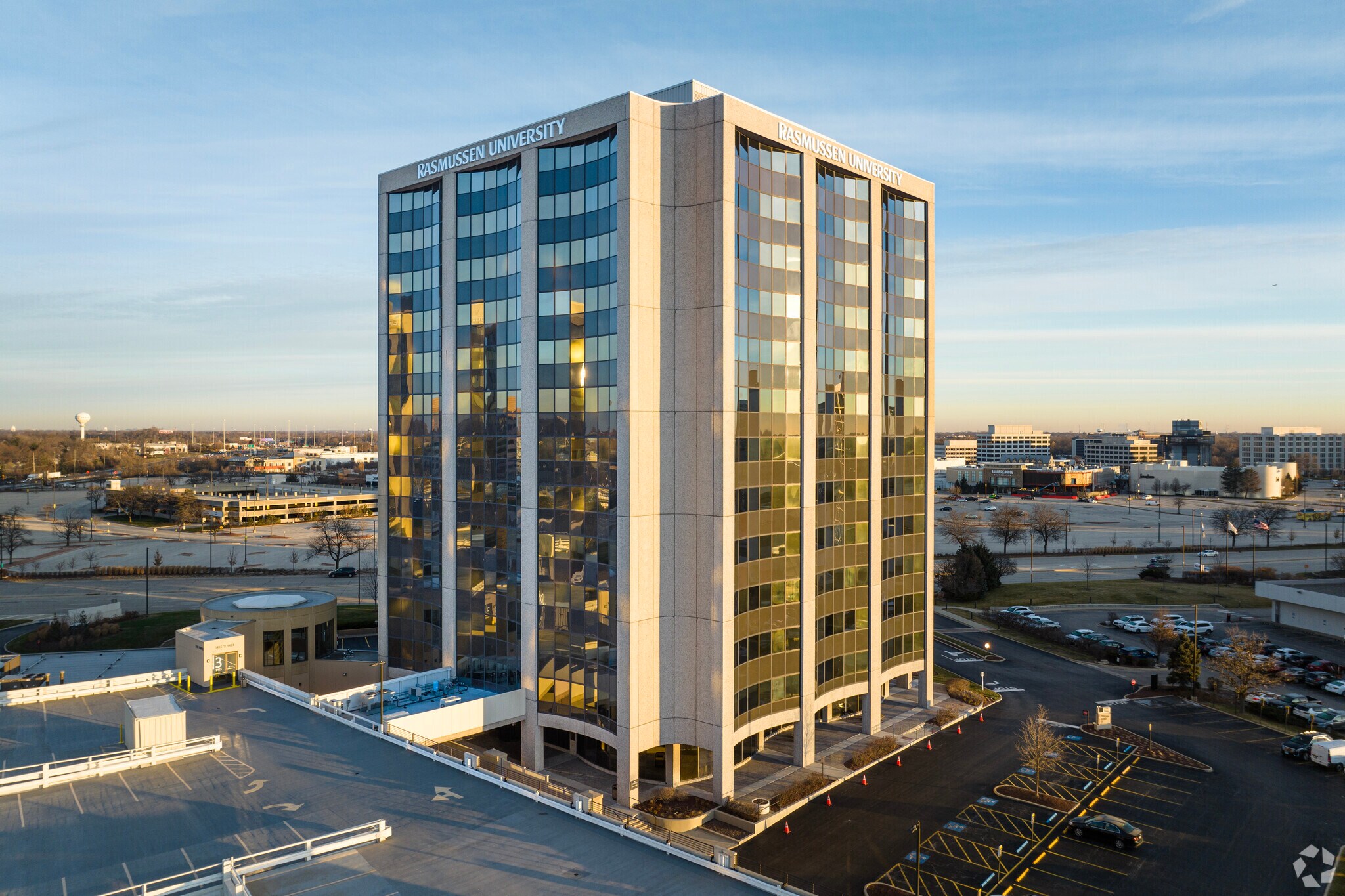 1415 W 22nd St, Oak Brook, IL for lease Primary Photo- Image 1 of 54