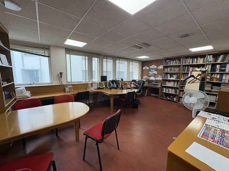 Office in Le Mans for sale - Interior Photo - Image 3 of 3
