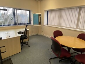 Long Road, Paignton for lease Interior Photo- Image 2 of 4