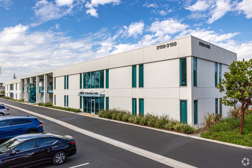 3159-3169 Red Hill Ave, Costa Mesa, CA for lease - Building Photo - Image 1 of 26