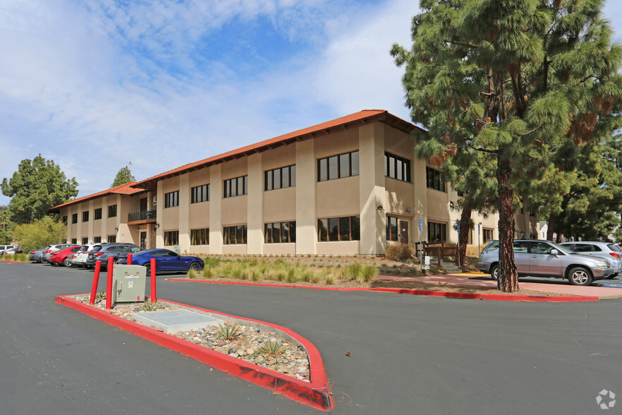 5373 Mission Center Rd, San Diego, CA for lease - Building Photo - Image 3 of 6