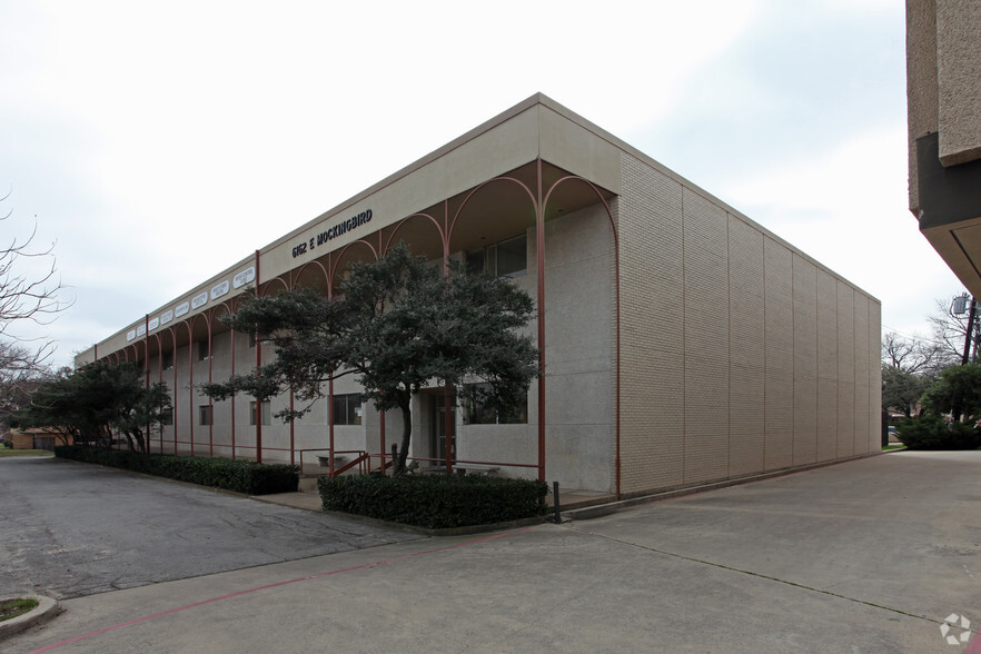 6162 E Mockingbird Ln, Dallas, TX for lease - Building Photo - Image 1 of 6