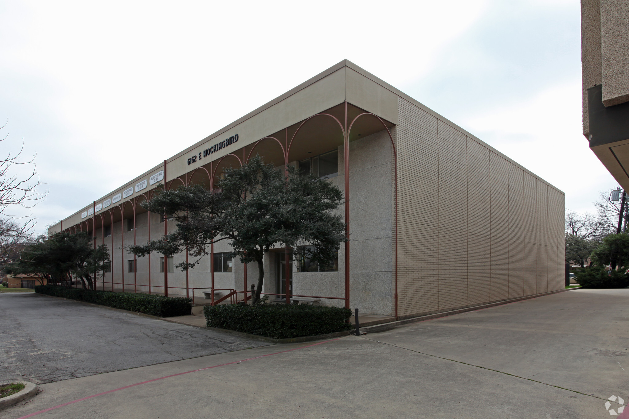 6162 E Mockingbird Ln, Dallas, TX for lease Building Photo- Image 1 of 7