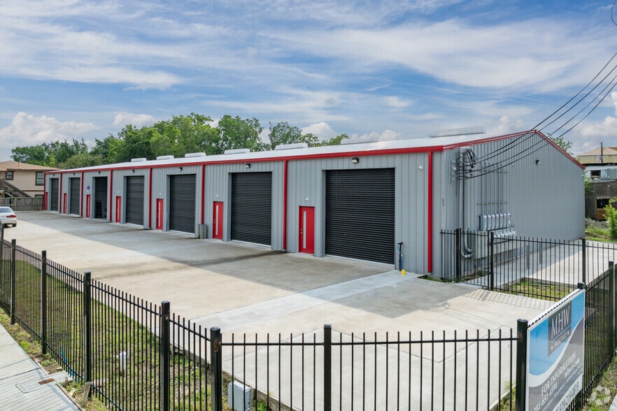 6821 Allegheny St, Houston, TX for lease - Building Photo - Image 1 of 8