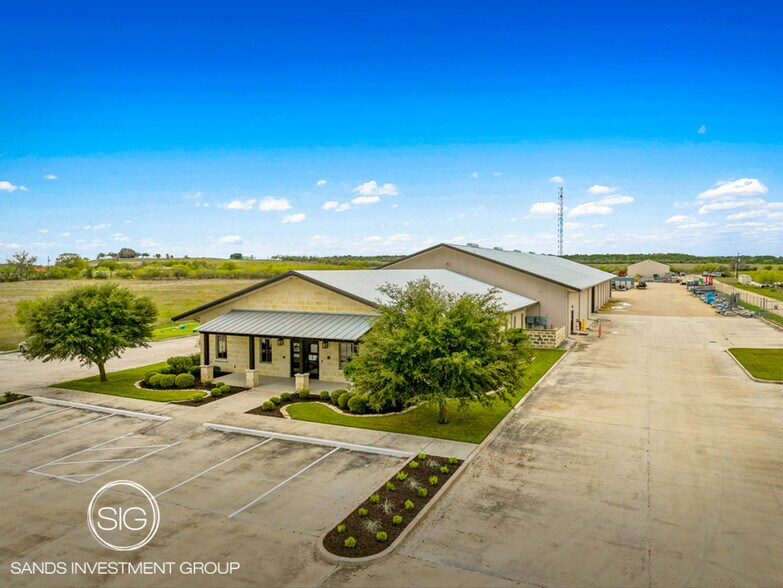 1820 Watson Ln, New Braunfels, TX for sale - Building Photo - Image 1 of 1
