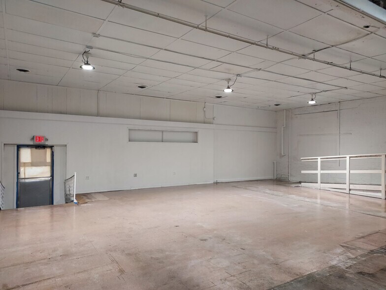 415 N 12th St, Richmond, IN for lease - Building Photo - Image 2 of 6