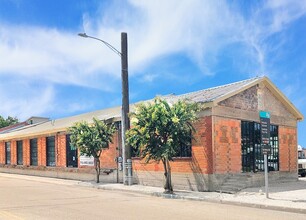 2220 Commerce St, Houston, TX for lease Building Photo- Image 1 of 6