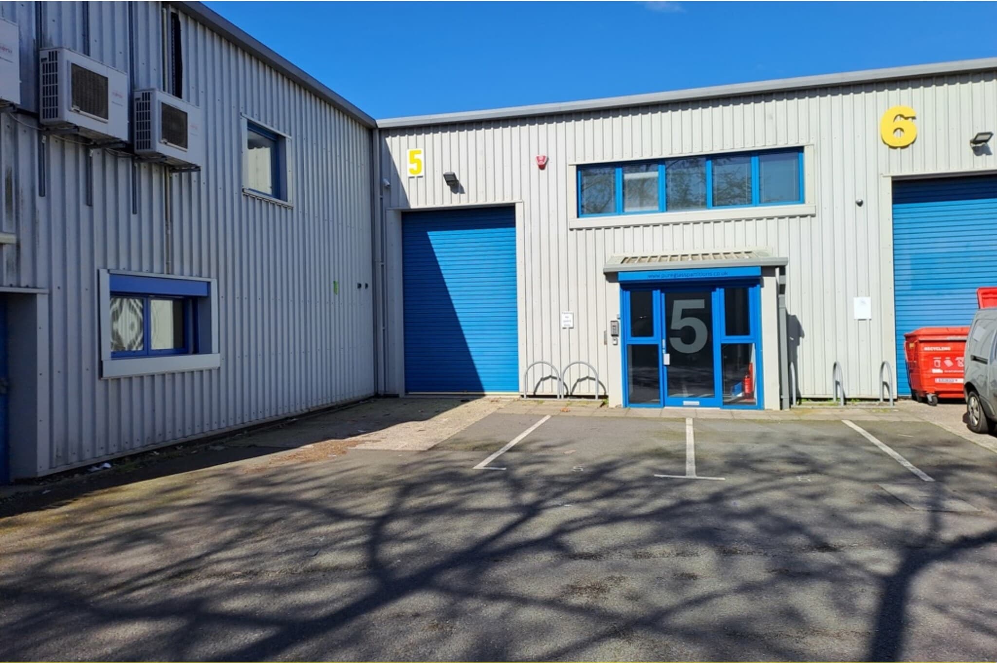 41 Brownfields, Welwyn Garden City for lease Building Photo- Image 1 of 2