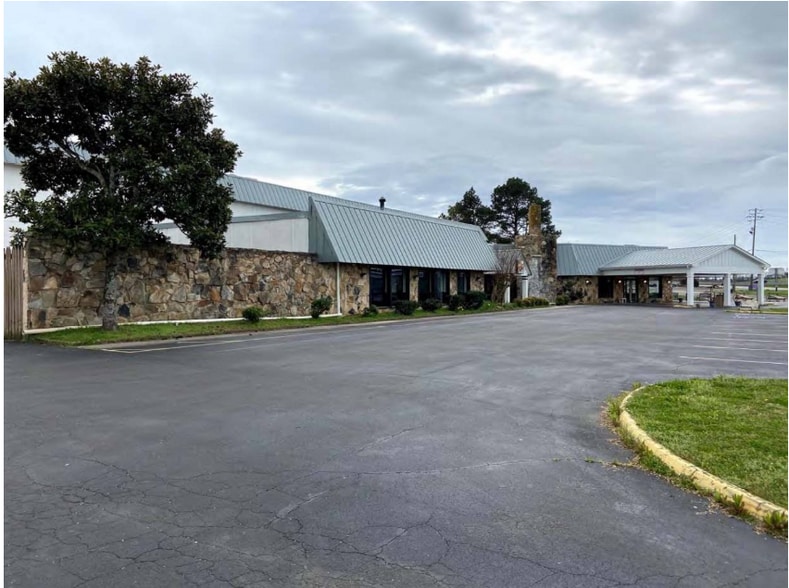 1421 Murrays Chapel Rd, Sweetwater, TN for sale - Building Photo - Image 1 of 22