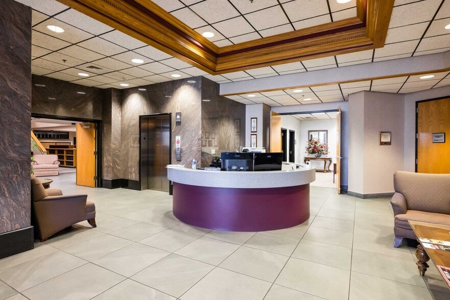 1100 E Bridger Ave, Las Vegas, NV for lease - Interior Photo - Image 3 of 9