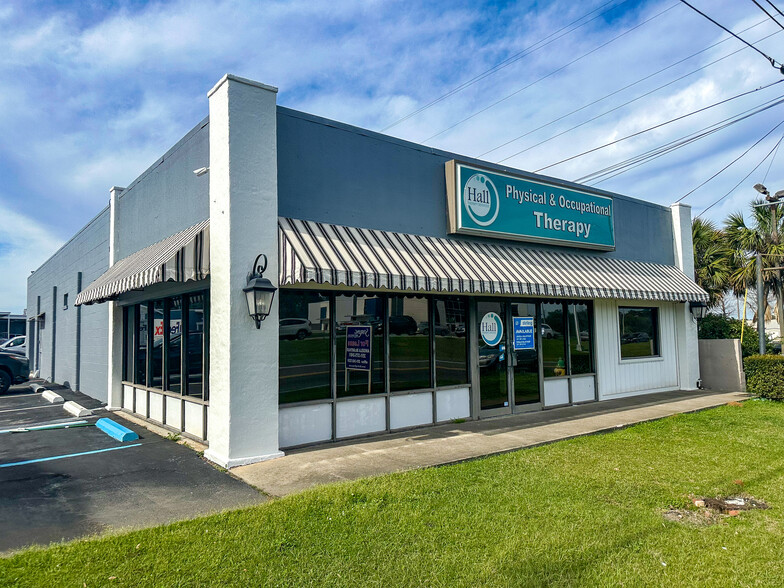 3656 Government Blvd, Mobile, AL for lease - Building Photo - Image 1 of 6