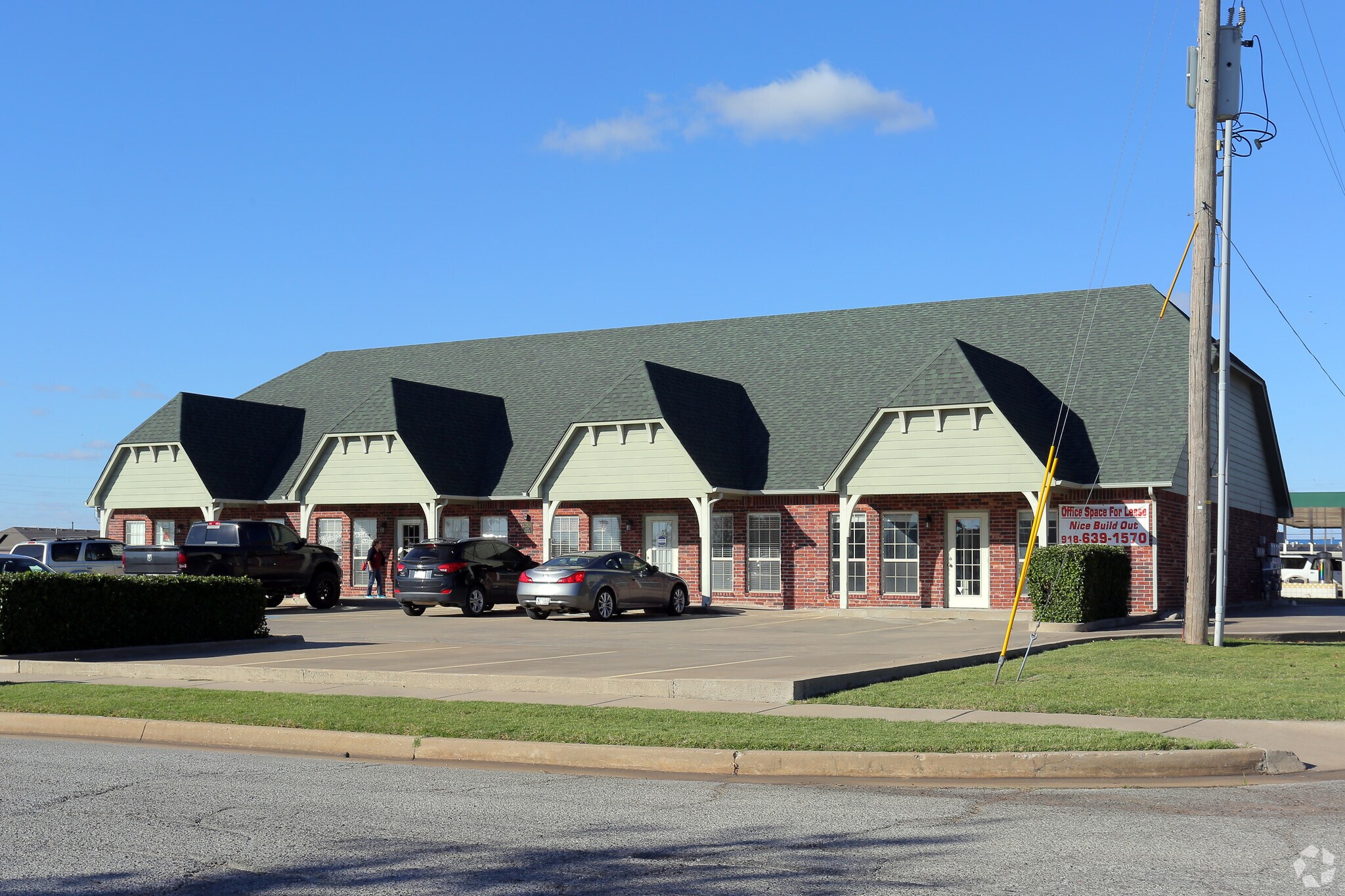 12801 E 85th St, Owasso, OK for sale Primary Photo- Image 1 of 1